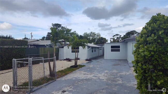 Building Photo - 115 Walker Ave