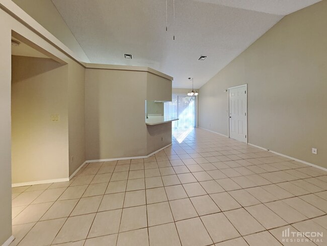 Building Photo - 1417 E Ironwood Dr