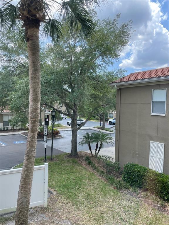 Foto del edificio - 15215 Amberly Dr