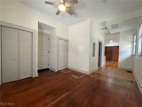 Building Photo - 1848 E 89th St
