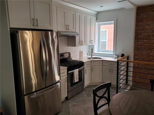 Foto del edificio - 2060-2080 80th St