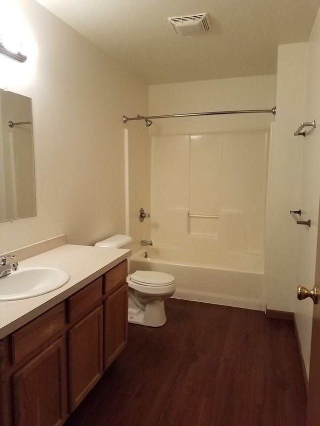 Foto del edificio - 223-C