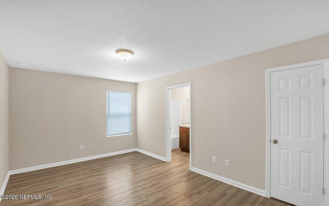 Building Photo - 118 Thomas Ave