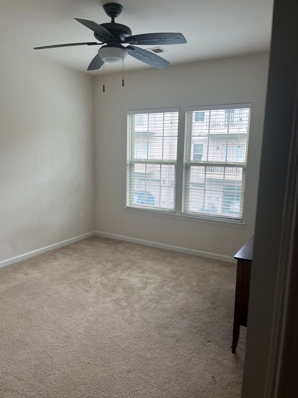 Foto del edificio - 42115 Piebald Square