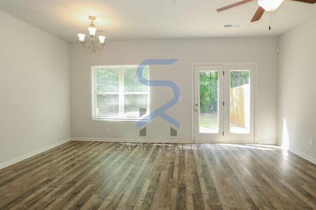 Building Photo - Modern Townhome Living – 3BR/3BA in The Gardens at Lovejoy