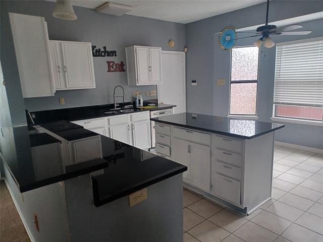 Foto del edificio - 2315 Cuesta Ln