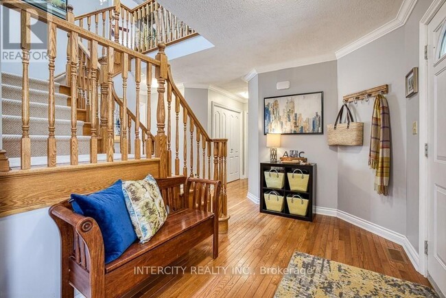 Photo du bâtiment - 132 John Davies Dr