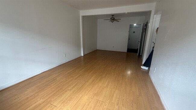 Foto del edificio - 5611 Jackson St