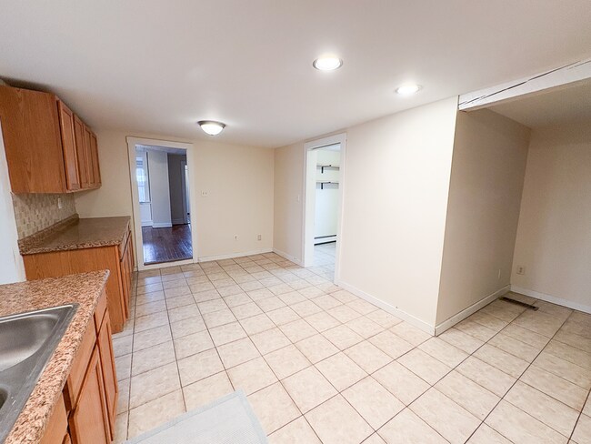 Foto del edificio - 4 Nashville Rd