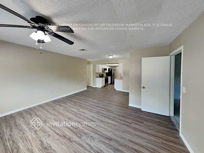 Building Photo - 628 Sherwood Dr