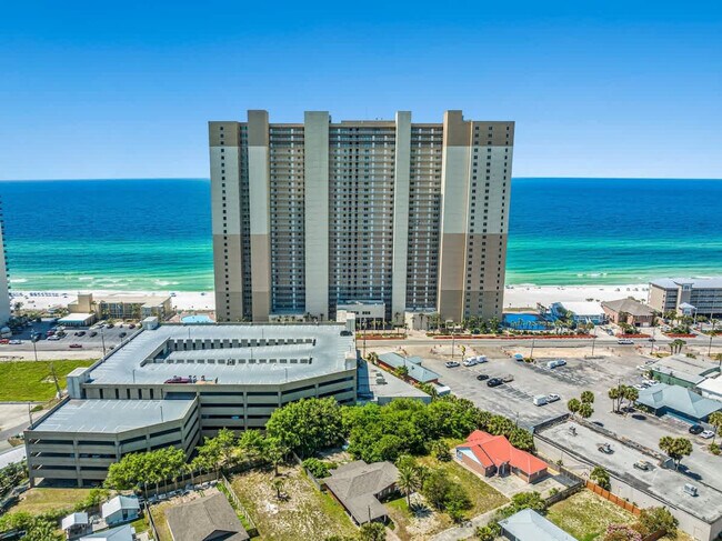 Foto del edificio - 16819 Front Beach Rd