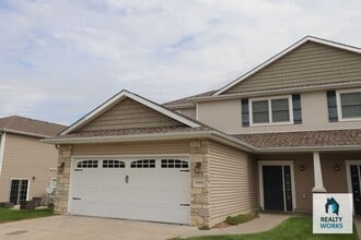 Building Photo - 5404 Folkways Pl