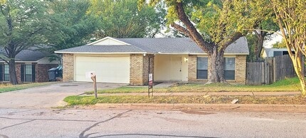 Building Photo - 6515 Greenspring Dr