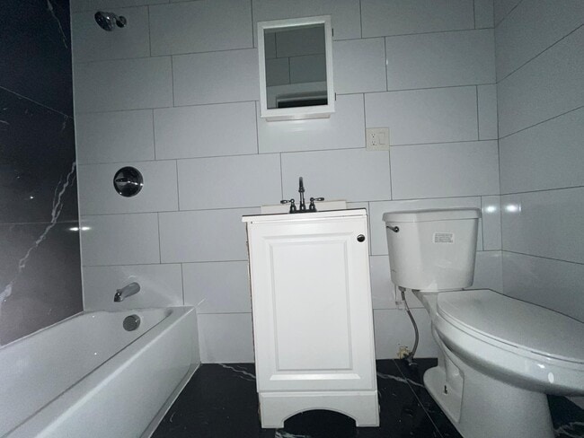 Foto del edificio - 108 Ocean Ave