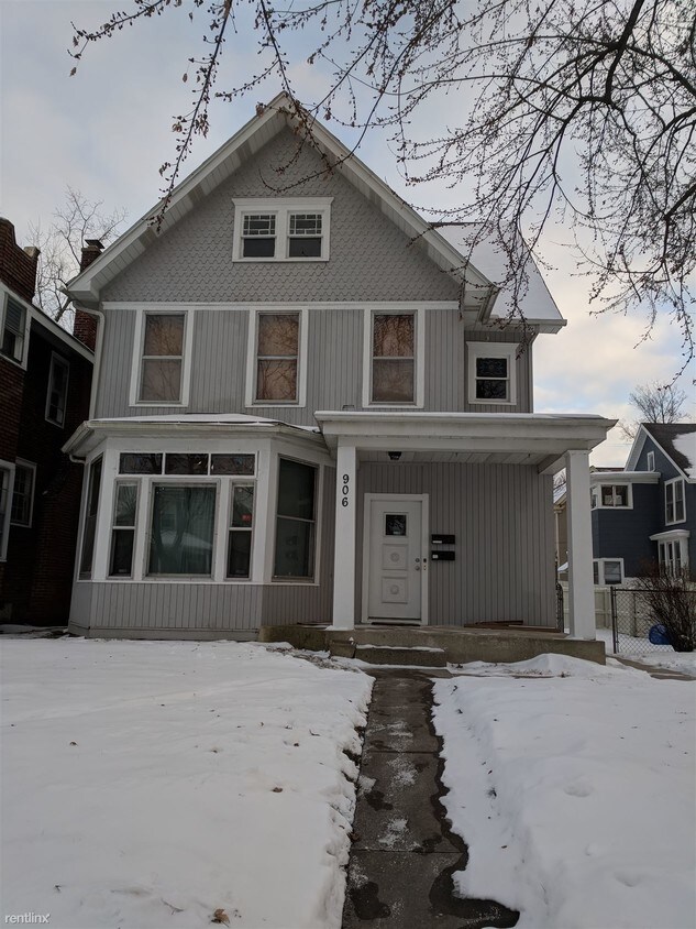 Primary Photo - 906 Lake Ave