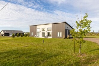 Building Photo - 38 COLLINS HW