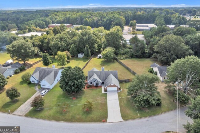 Foto del edificio - 250 Meadow View Dr