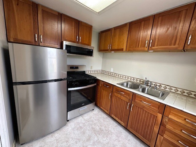 Foto del edificio - 4226 Wilson Ave