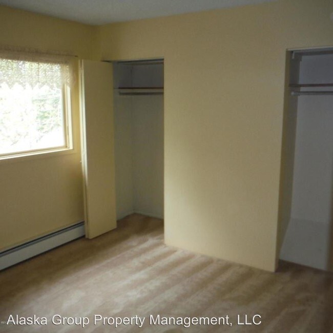 Building Photo - 3 br, 2 bath House - 4400 Trapline
