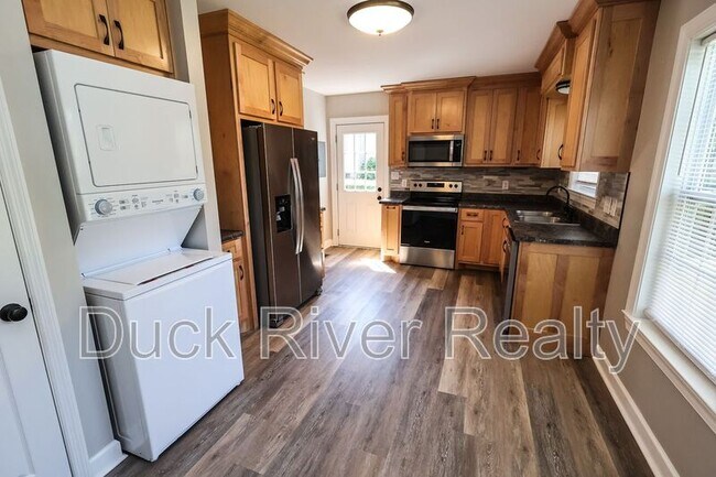 Building Photo - 1110 Morningside Dr
