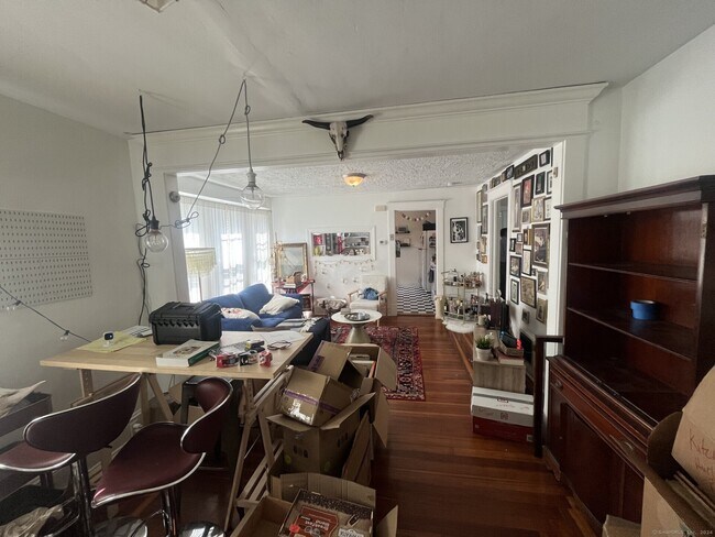 Building Photo - 44 Carlson St