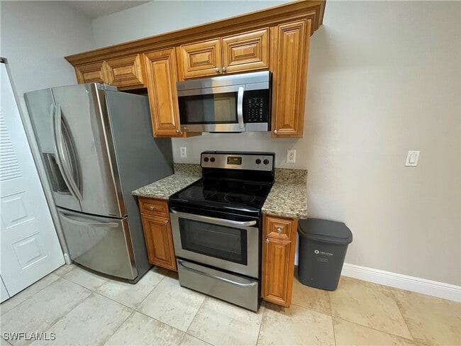Foto del edificio - 2226 Arbour Walk Cir