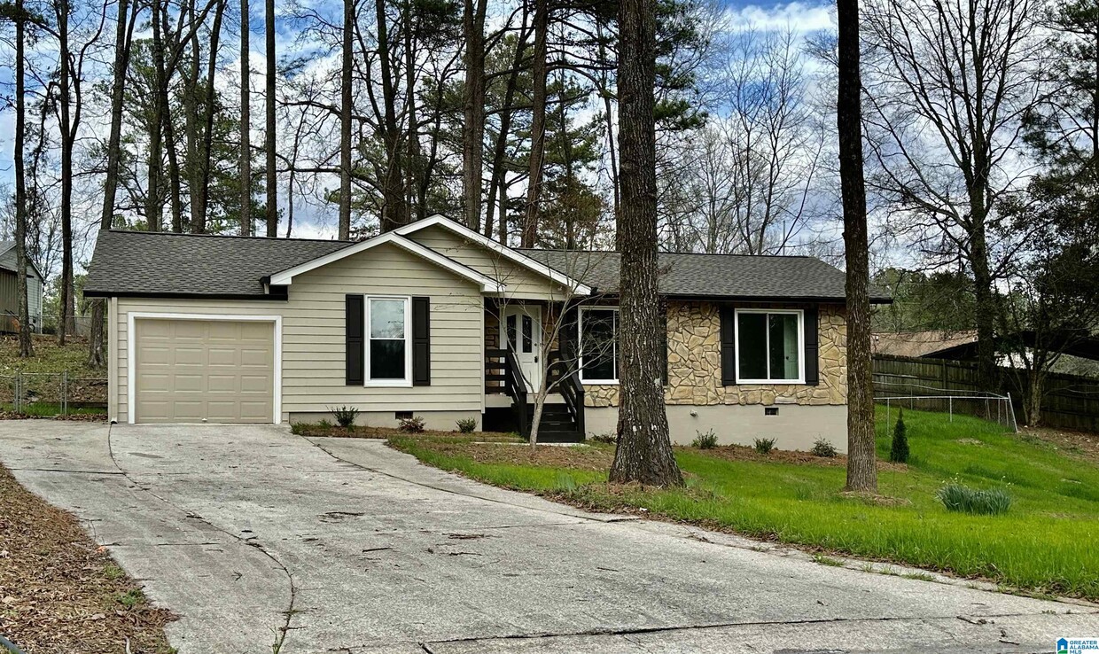 Primary Photo - 2413 Pentland Dr