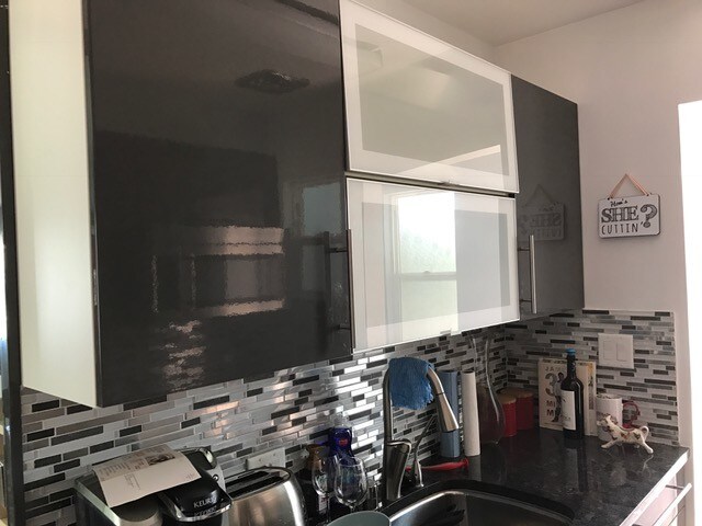 Building Photo - 111 W Avenida Palizada