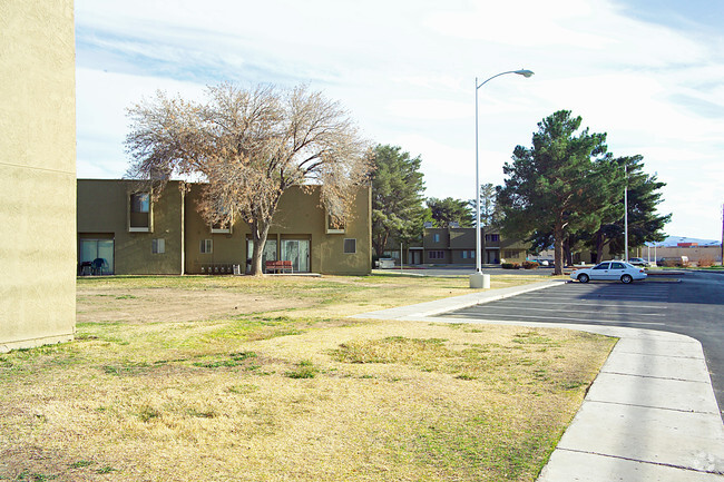 Building Photo - Janice Brooks Bay