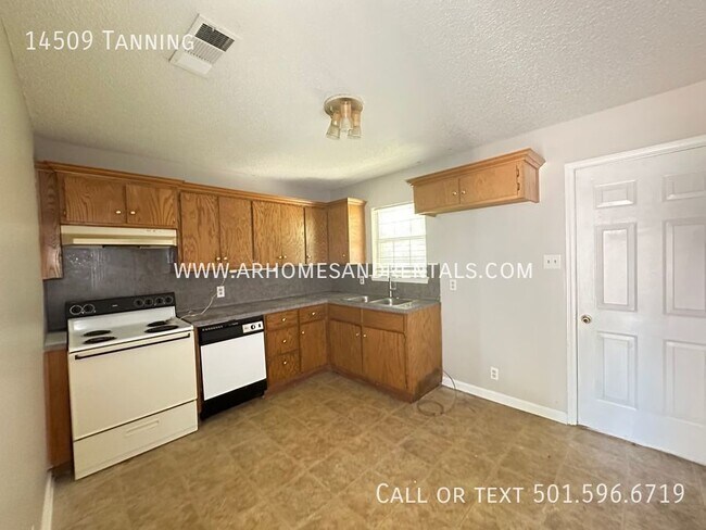 Building Photo - 14509 Tanning Rd