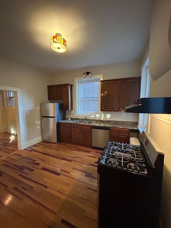 Foto del edificio - 2207 W Grace St