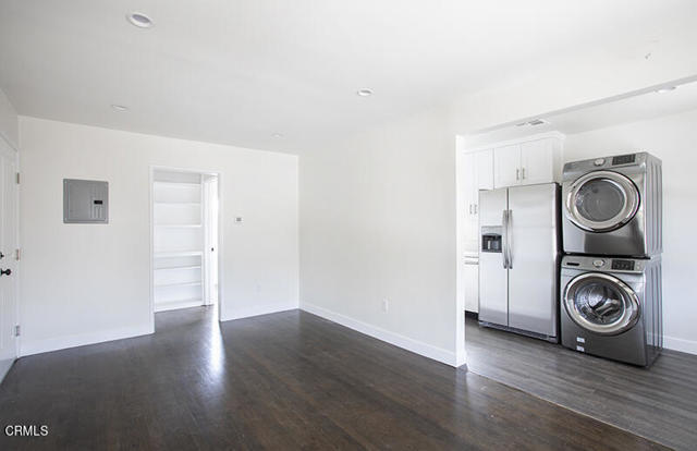 Foto del edificio - 3291 Perlita Ave