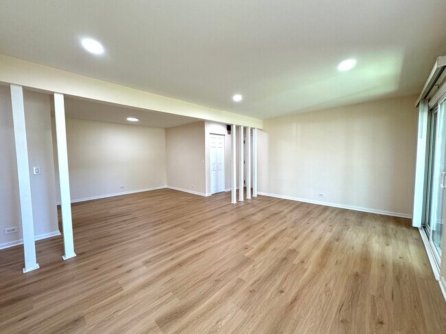 Foto del edificio - 550 Shorely Dr