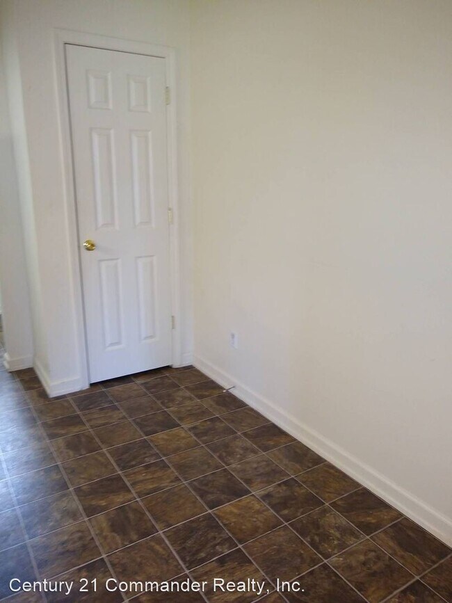 Building Photo - 2 br, 1 bath Apartment - 516 A Parker St.