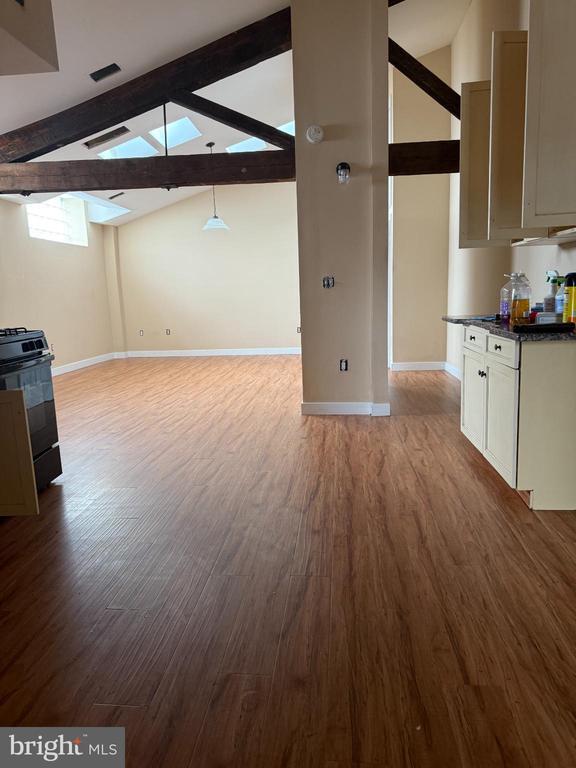 Foto del edificio - 550 N 52nd St