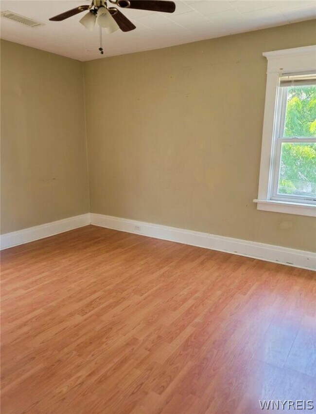 Foto del edificio - 2500 Delaware Ave