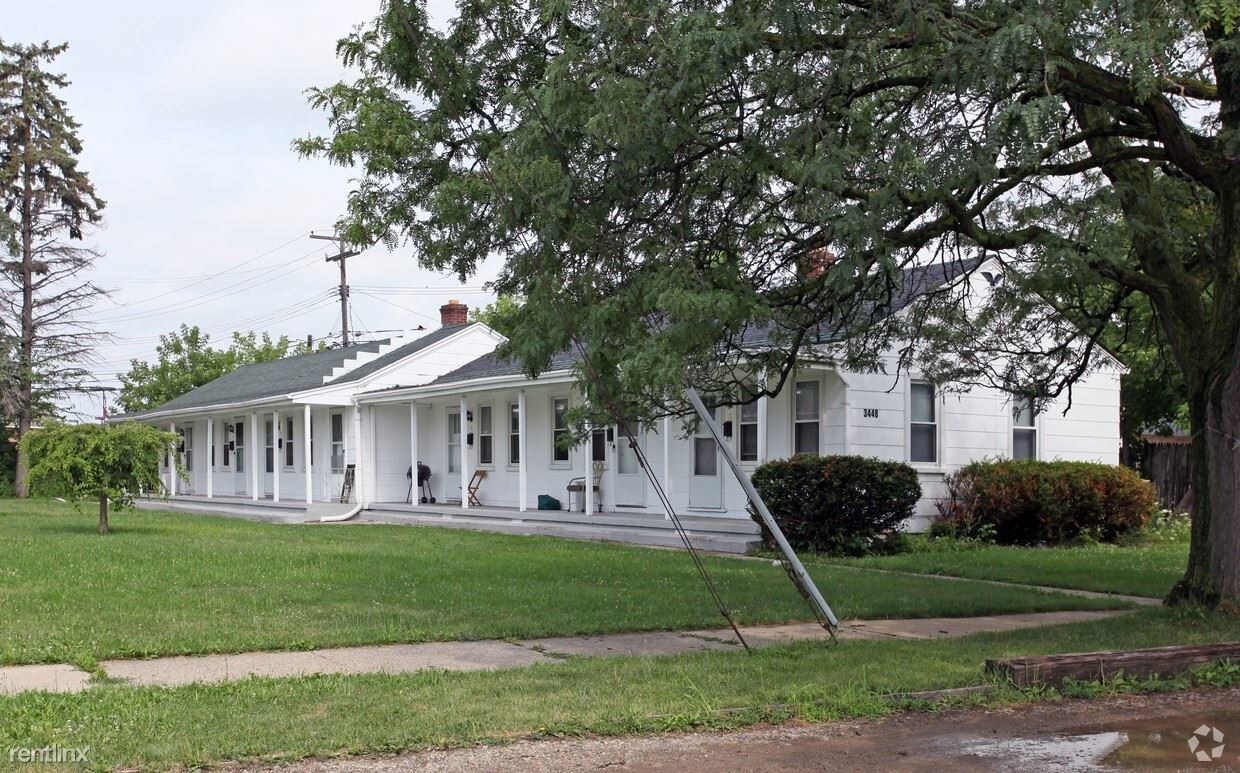 Primary Photo - 3448 Gloria St