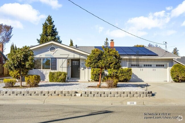 Building Photo - 166 Madelia Pl