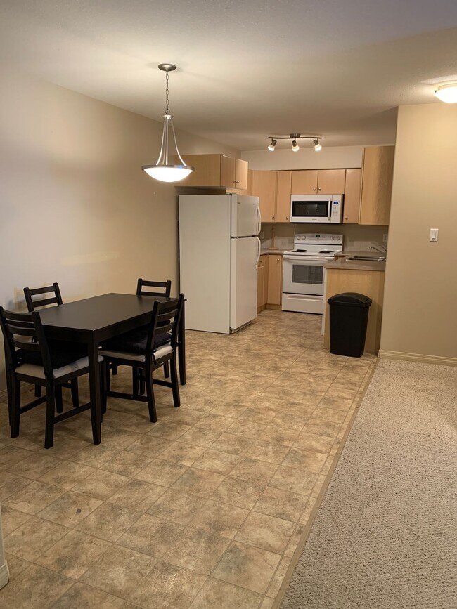 Building Photo - 0 Bed 0 Bath Unit in Fort Mcmurray, AB