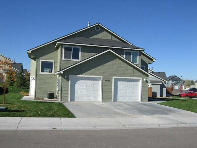 Building Photo - 3911 Idaho Ave