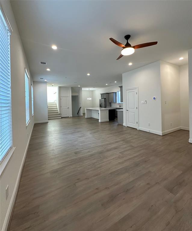 Foto del edificio - 1221 W 16th St