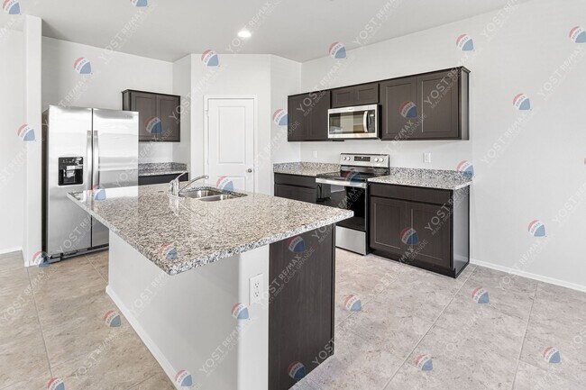 Building Photo - Cozy home in Gila Buttes!