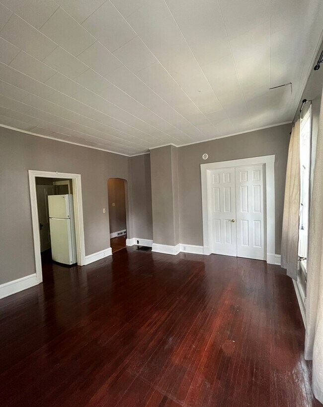 Foto del edificio - 505 E Chestnut St