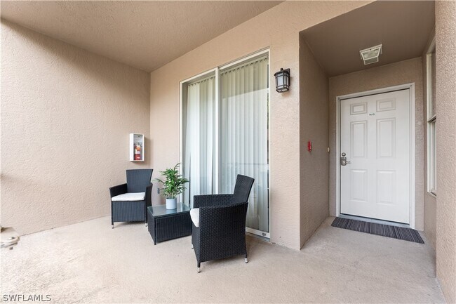 Foto del edificio - 8420 Naples Heritage Dr