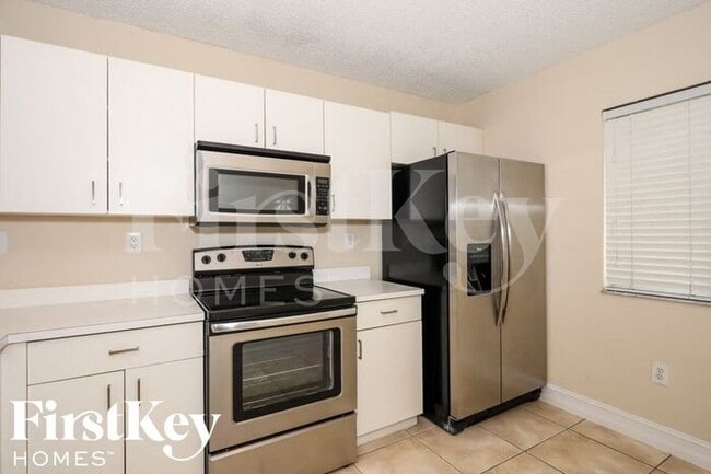 Building Photo - 17755 SW 140th Ct