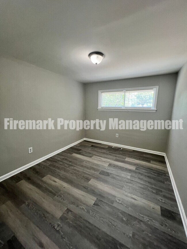 Building Photo - 3208 Hoyt St