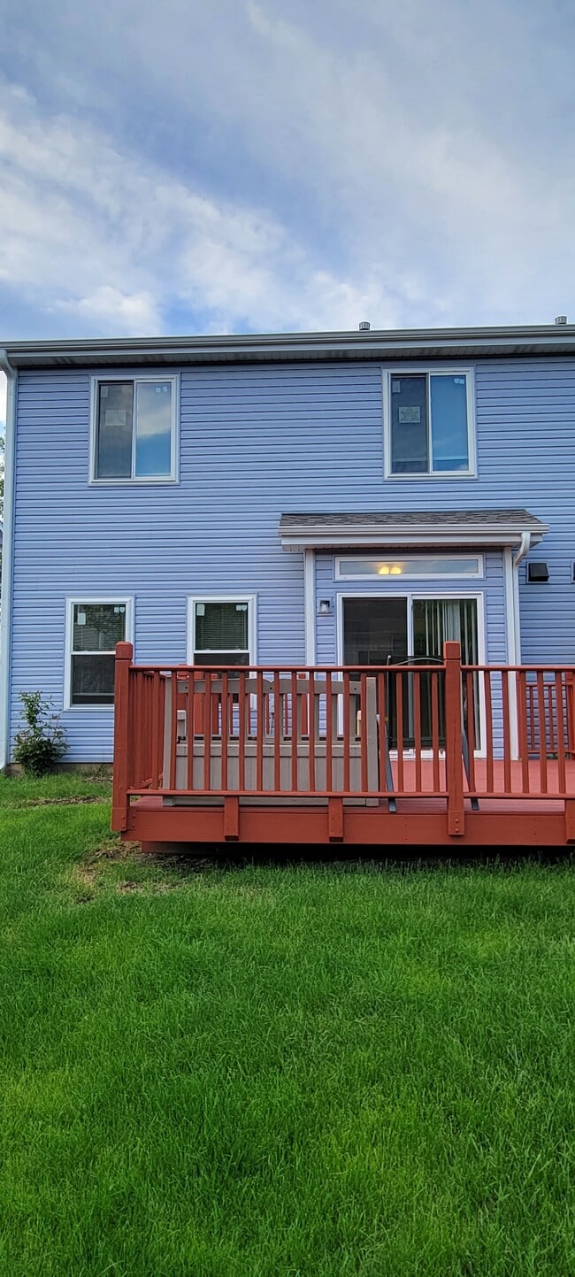 Foto del edificio - 2524 Warm Springs Ln