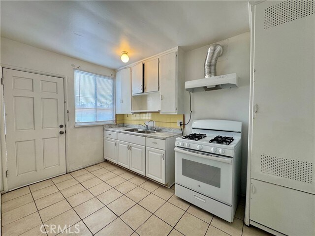 Foto del edificio - 516 E Lomita Ave