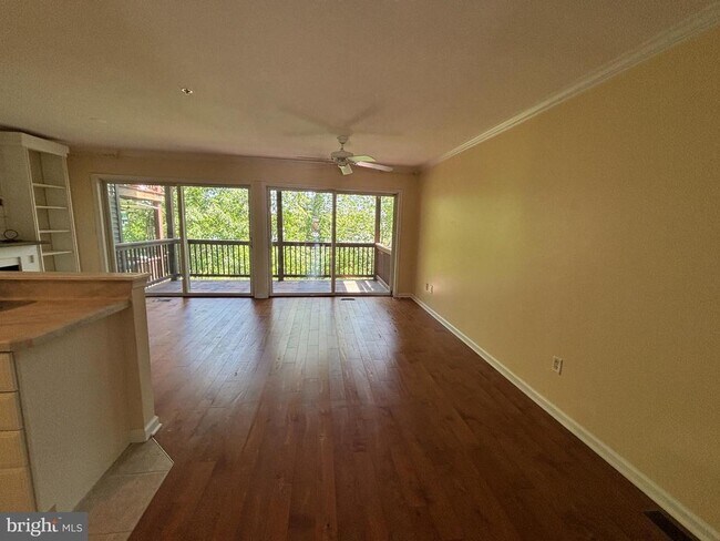 Foto del edificio - 113 NE Isles Dr