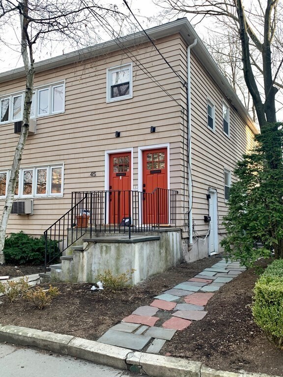 Building Photo - 45 Winslow Rd